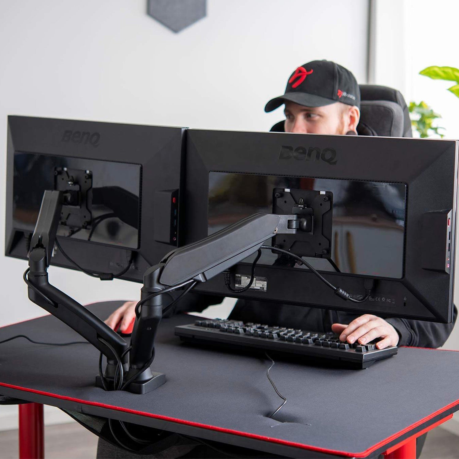 Alzare - Brazo para monitor doble con resorte de gas